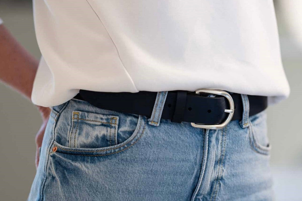 Welcher Gürtel passt zur Jeans für Damen?