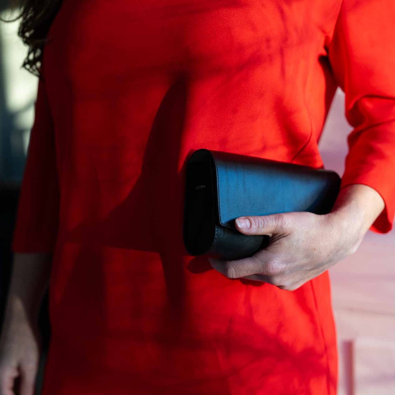 Damen Handtasche „Isabel" in Schwarz – Eleganz aus hochwertigem Rindleder, 100% Made in Germany