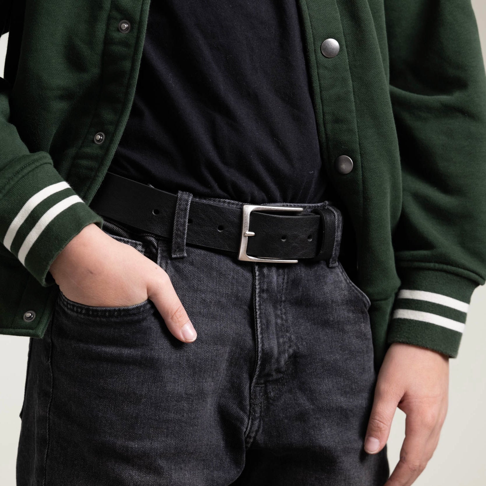 Gürtel für Kinder & Jugendliche in Schwarz - hochwertiges Leder, 3,5cm breit, wächst mit