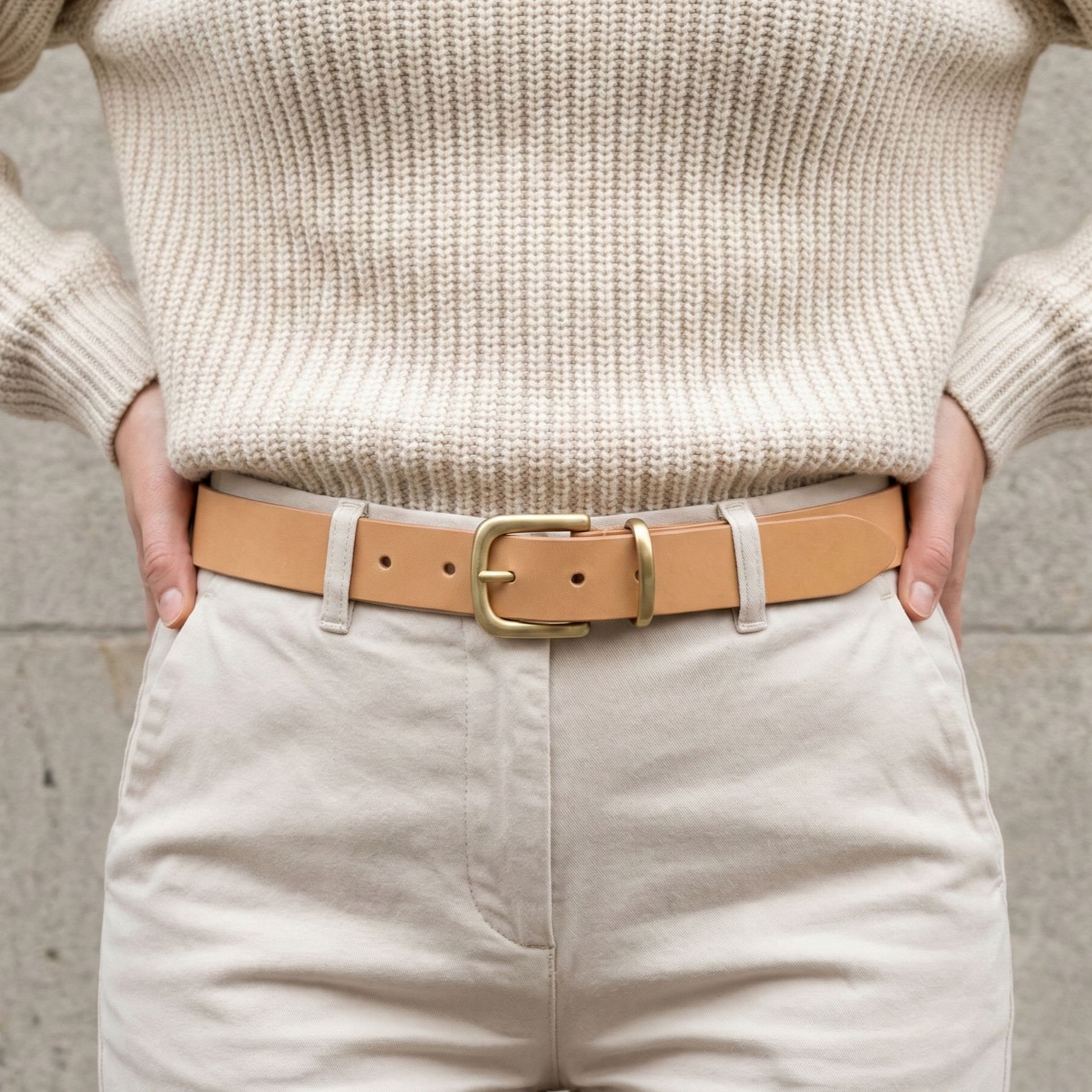 Eleganter 3cm Damengürtel „Alexandra" Naturell – Schmaler Gürtel mit Messingschnalle und Schlaufe, handgefertigt in Norddeutschland