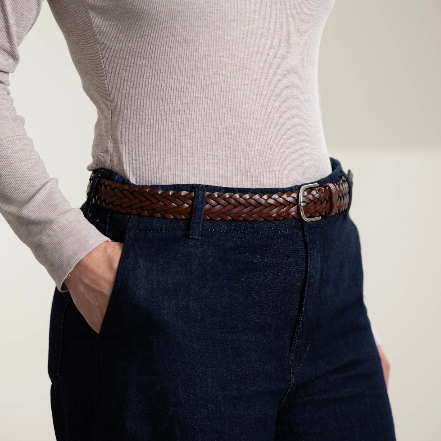 Handwerkskunst: Geflochtener  Ledergürtel „Andrea“ in Cognac – handgeflochtener Leder-Flechtgürtel, 3 cm breit